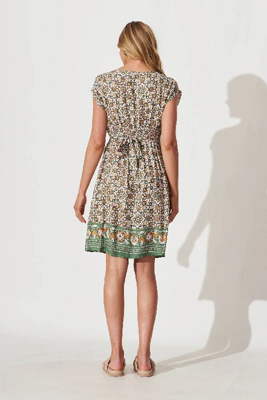 Darcy Dress In Khaki Border Print