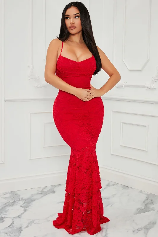 Elegant Lace Maxi Dress - Red