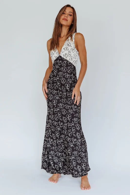 Coucou V-Neckline Maxi Dress Floral White/Black