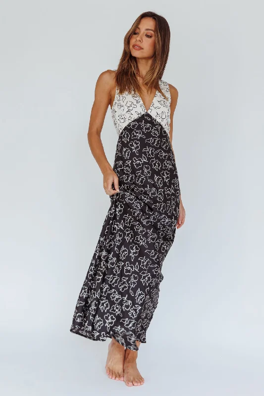 Coucou V-Neckline Maxi Dress Floral White/Black