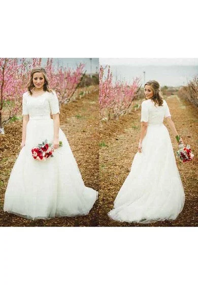 Modest Princess Scoop Neck Short Sleeves Lace Top Wedding Dress with Sash