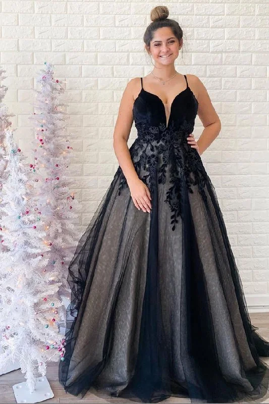 Shop Early, Save Big!Black V Neck Backless Tulle Prom/Evening Dresses With Applique PSK141