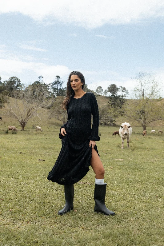 Grab Yours Before It’s Too Late!Colter Long Sleeve Maxi Dress - Black