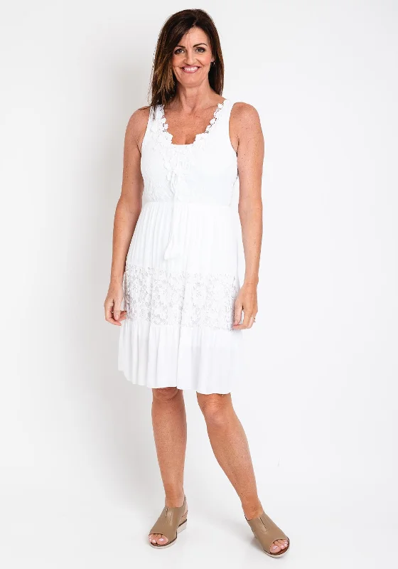 Shop Before It’s Gone!The Serafina Collection One Size Broidery Blouson Dress, White Shop Before It’s Gone!The Serafina Collection One Size Broidery Blouson Dress, White