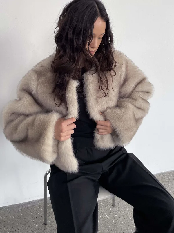 Don’t Wait – Shop Today!HART JACKET - BEIGE