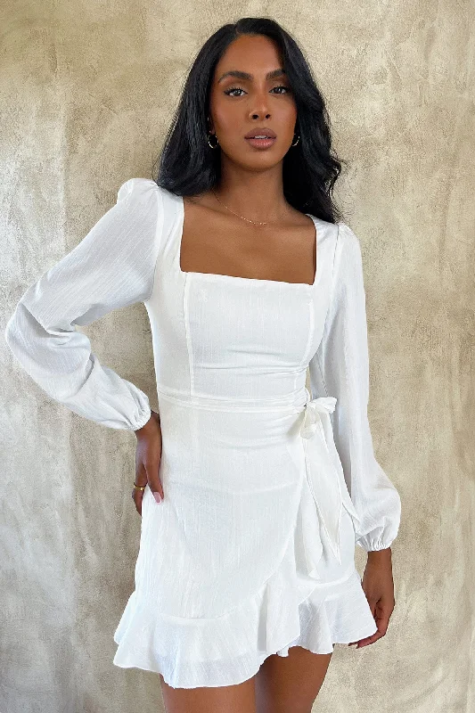 Score Big Savings Today!Silvana Dress - White