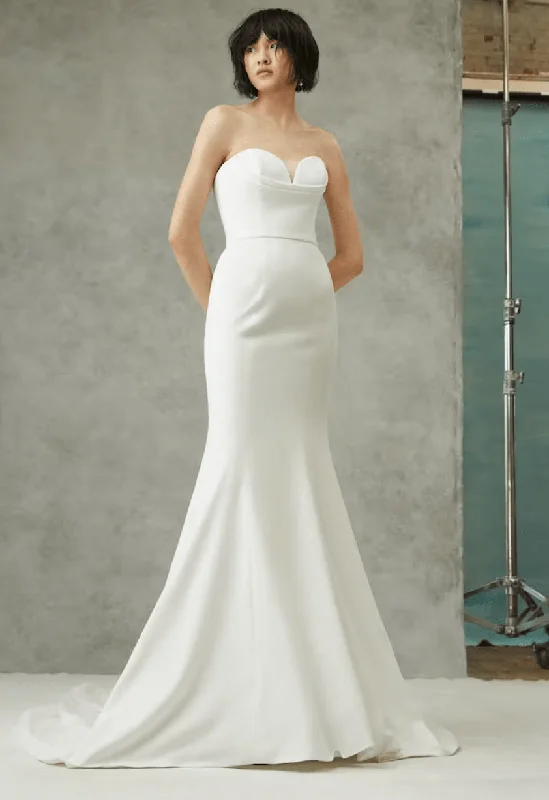 Your Favorite Items on Sale Now!Alyne Amelia - Size 12
