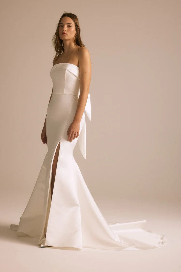 Hottest Discounts of the Year!Amsale Louise R4355 - Size 12