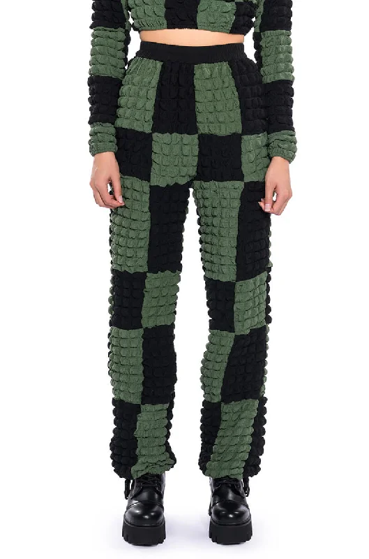 Today Only – Don’t Miss It!COLORBLOCK PUFF TEXTURED WIDE LEG PANT