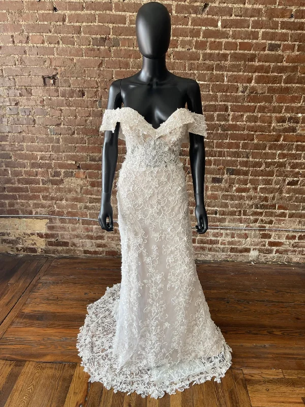 Limited Deals, Unlimited Savings!Giovanna Alessandro Charlotta