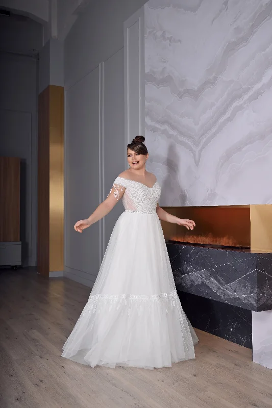 Huge Savings – Act Now!Off-shoulder A-Line Plus Size Wedding Gown