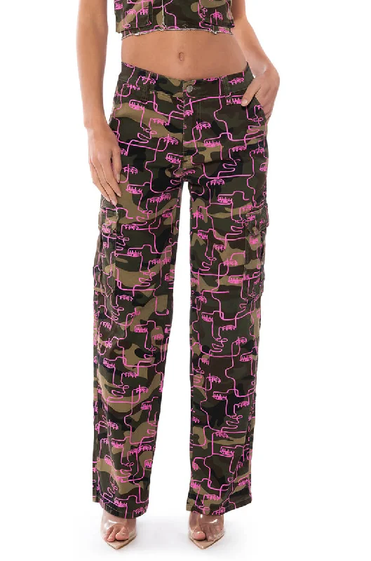 Huge Price Cuts Await!PRINTED CAMO CARGO PANT