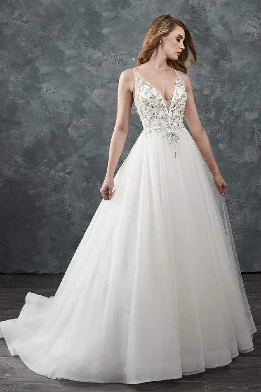 One Click Away from Big Savings!Rachel Allan Bridal - M645 Floral Applique V Neck Tulle Wedding Gown One Click Away from Big Savings!Rachel Allan Bridal - M645 Floral Applique V Neck Tulle Wedding Gown