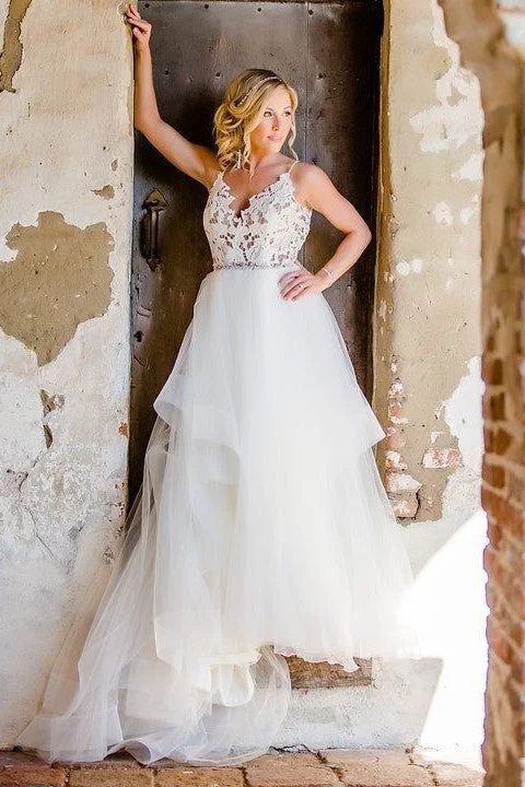 Save More When You Shop More!V-neckline Lace Horsehair Hem Wedding Gown Dress 2020