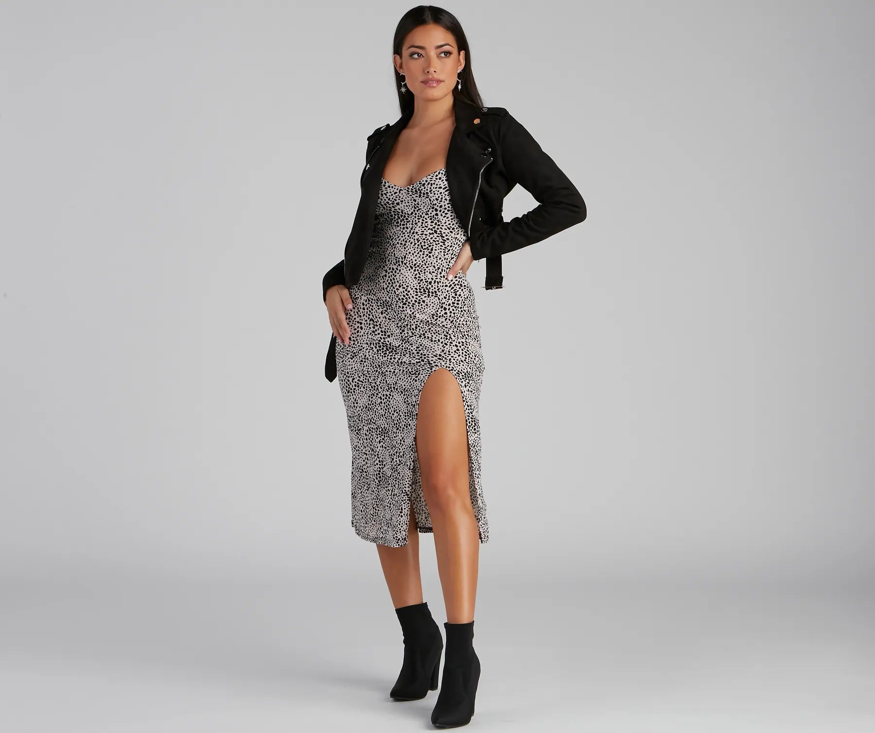 Time to Save Big!Steal The Spotlight Leopard Slit Midi Dress