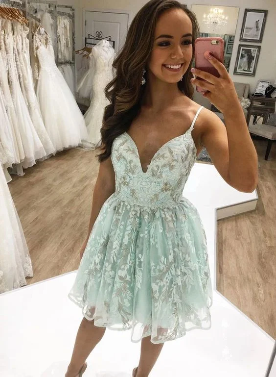 Hot Deals You Can’t Resist!Stylish A Line Spaghetti Straps Light Blue Short Homecoming Dress Appliques cg11982 Hot Deals You Can’t Resist!Stylish A Line Spaghetti Straps Light Blue Short Homecoming Dress Appliques cg11982