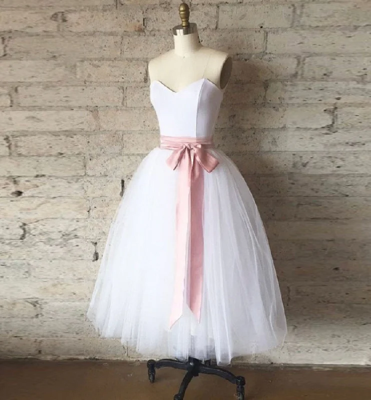 One Day Only – Huge Savings!WHITE SWEETHEART NECK SHORT Homecoming Dress   cg13428