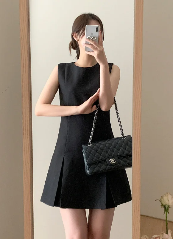 Lowest Prices Guaranteed!Luxe Suit Dress