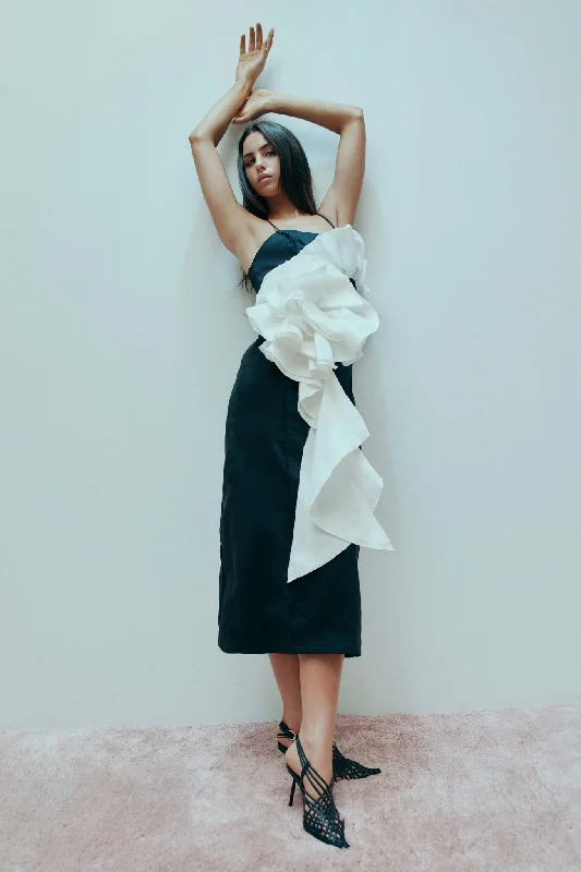 Shop Early, Save Big!Parallels Spiral Midi Dress