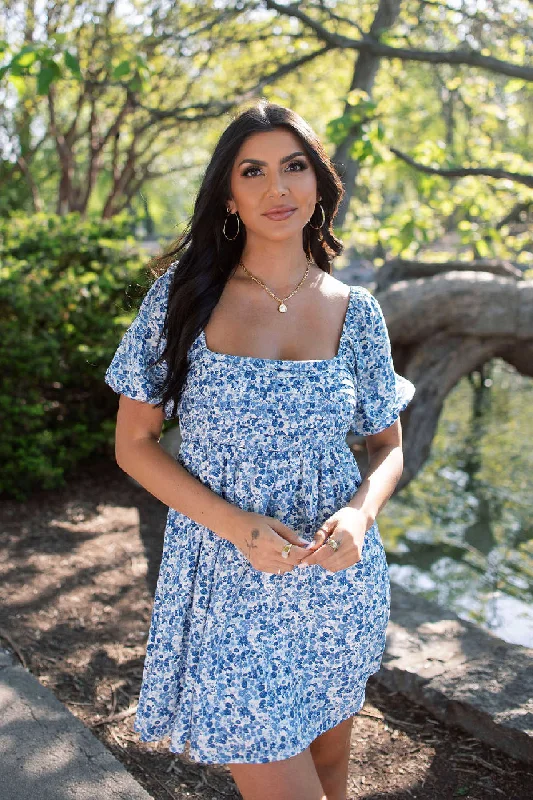 Every Deal is a Steal!Blue Floral Print Pleated Mini Dress - FINAL SALE
