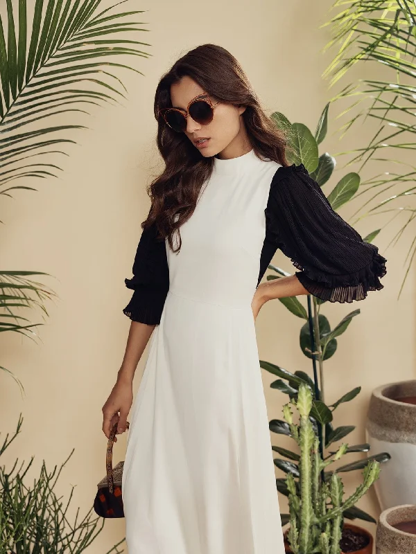 Limited Deals, Unlimited Savings!Side Pleat Jumper-Cream