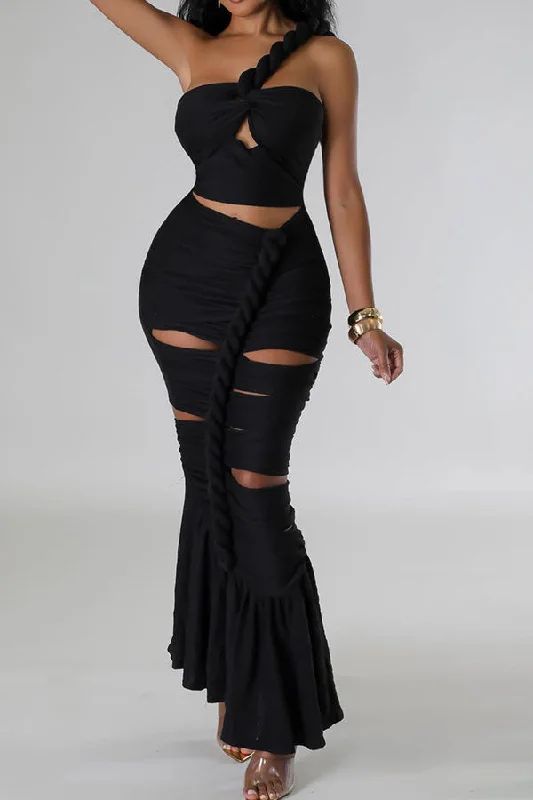 One Day Only – Huge Savings!Solid Color One Shoulder Flattering Cutout Ruched Fishtail Maxi Dress