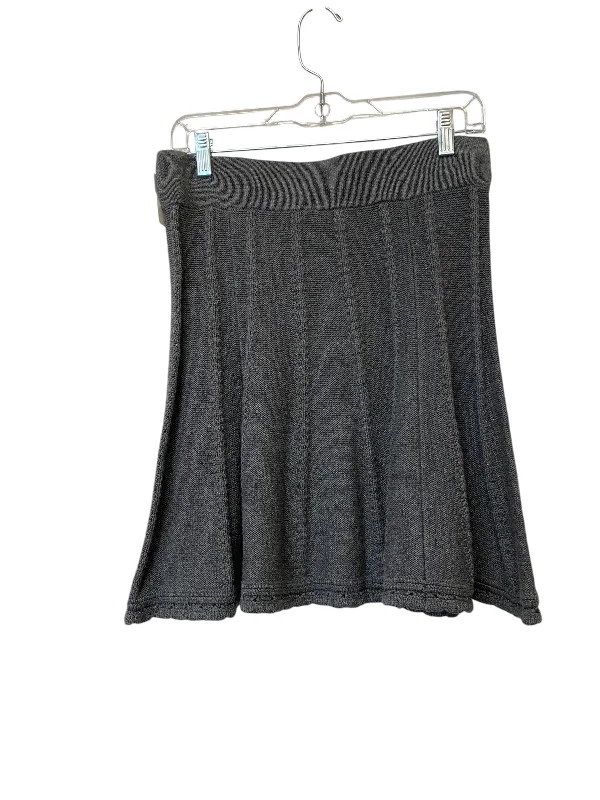 Get the Best for Less!Skirt Midi By Cabi In Grey, Size: S
