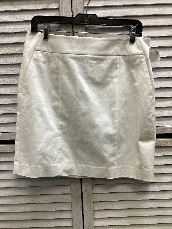 Shop Early, Save Big!Skirt Mini & Short By Ann Taylor In White, Size: 8