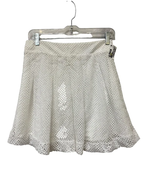 Steals and Deals Await!Skirt Mini & Short By Banana Republic In White, Size: 0
