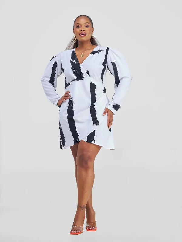The Best Offers Are Here!Cocoafrike Olina Wrap Dress - Black / White Print