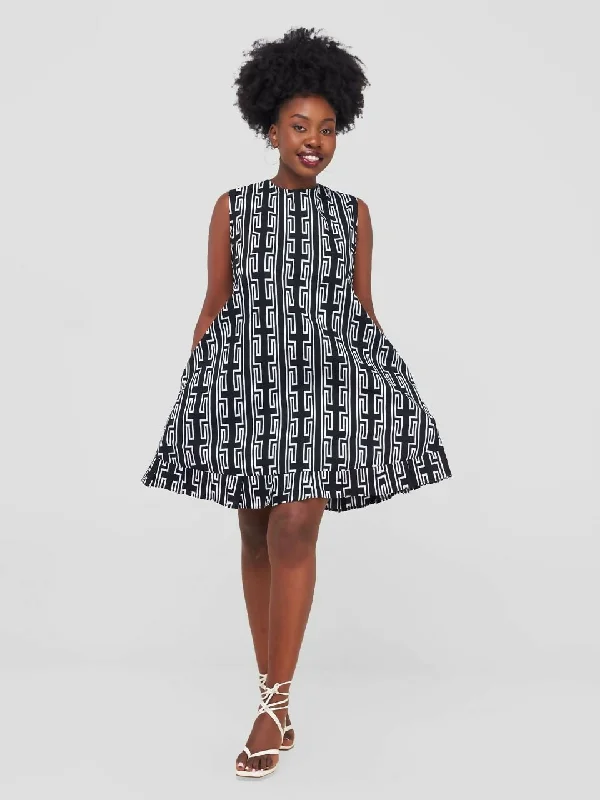 Every Deal is a Steal!Dala Dress - Black / White
